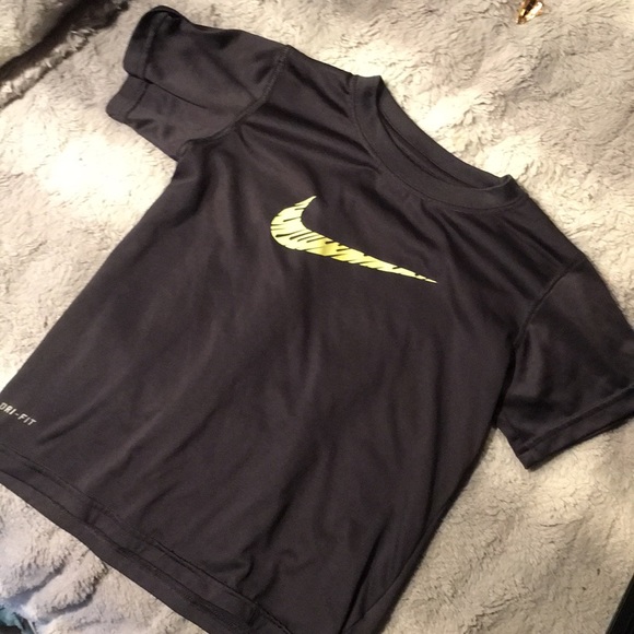 Nike Other - Nike kids shirt size 6